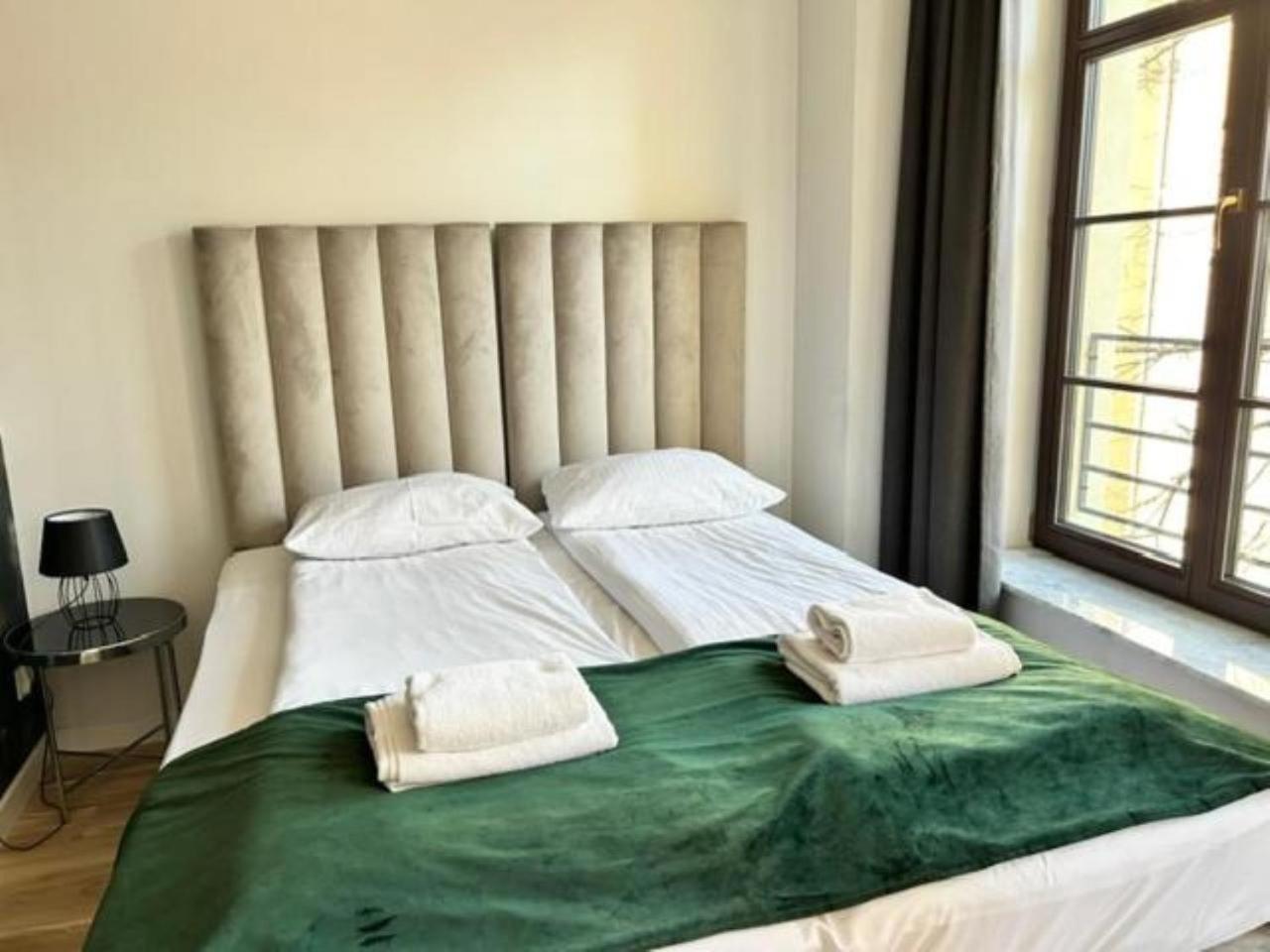 Baltic Gdansk Old Town Heart Aparthotel Bagian luar foto