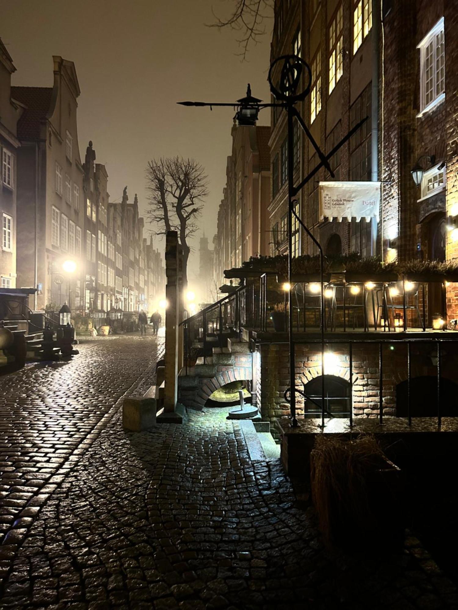 Baltic Gdansk Old Town Heart Aparthotel Bagian luar foto