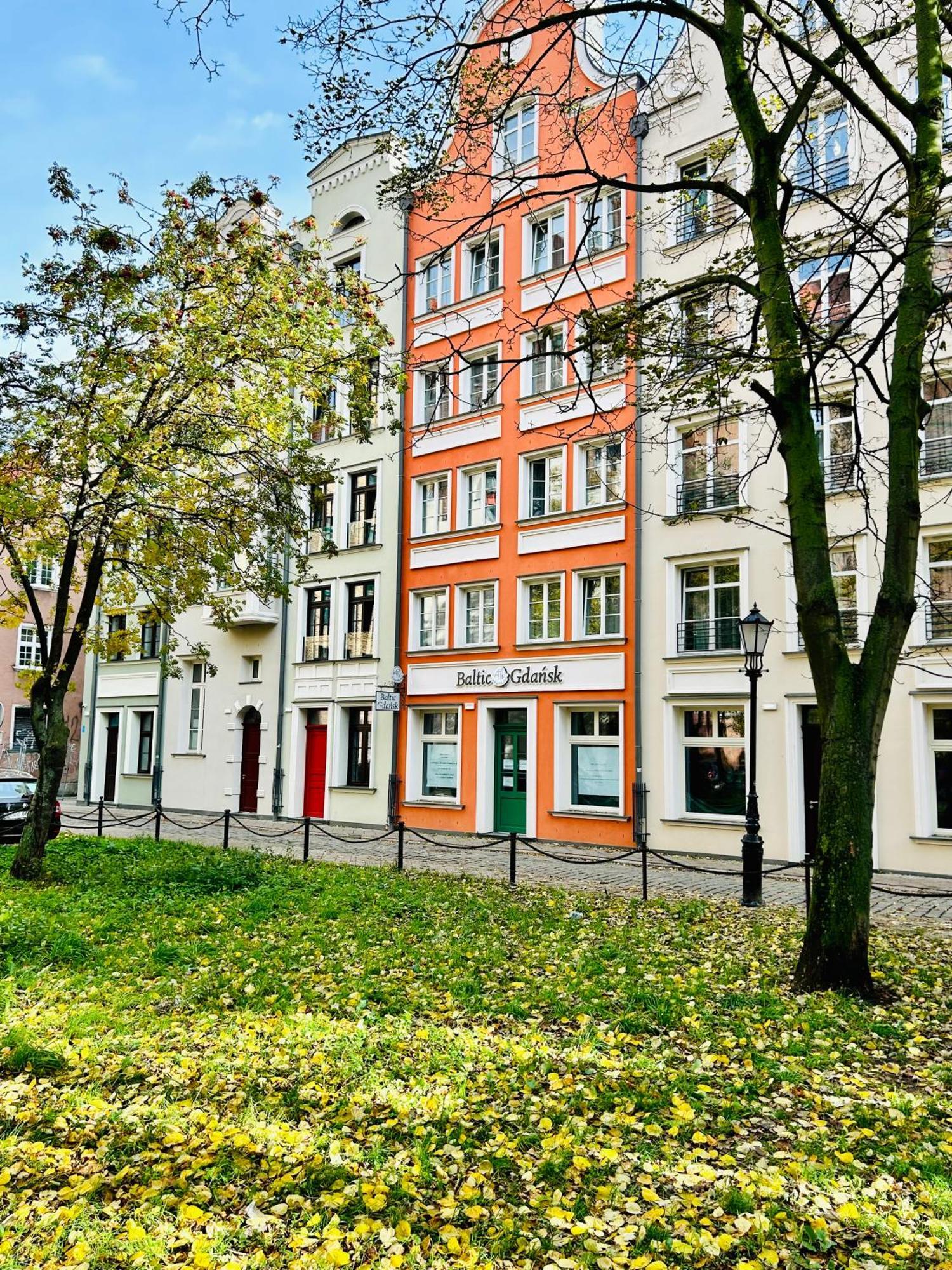 Baltic Gdansk Old Town Heart Aparthotel Bagian luar foto
