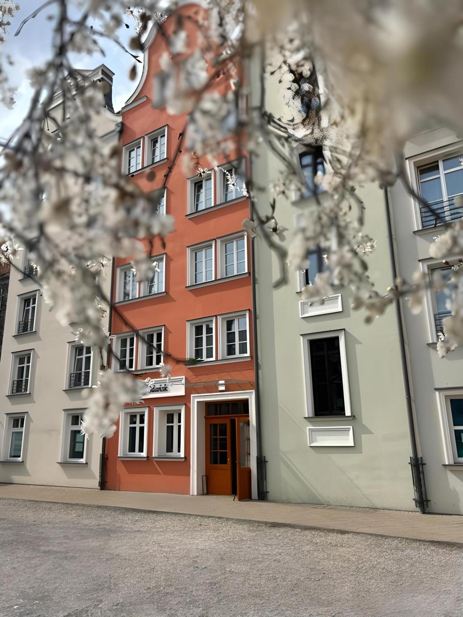 Baltic Gdansk Old Town Heart Aparthotel Bagian luar foto